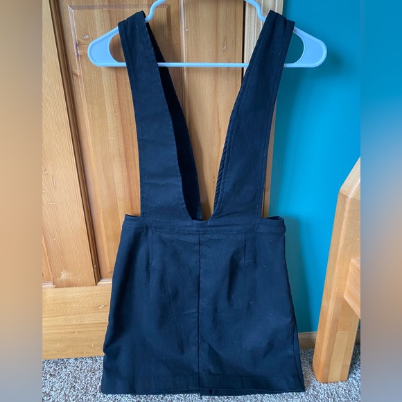 MOD REF overall skirt. - Picture 2 of 3